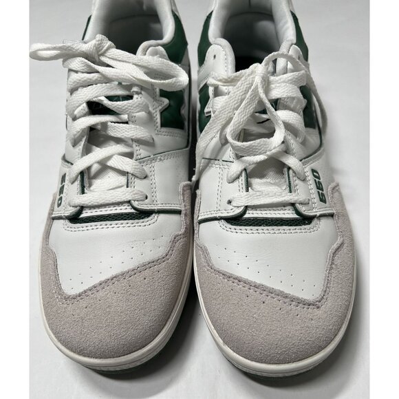 New Balance 550 Sneakers in White Green - Picture 4 of 10